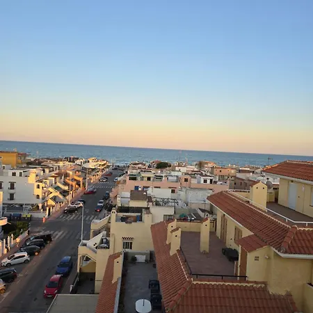With And Pool View Apartamento