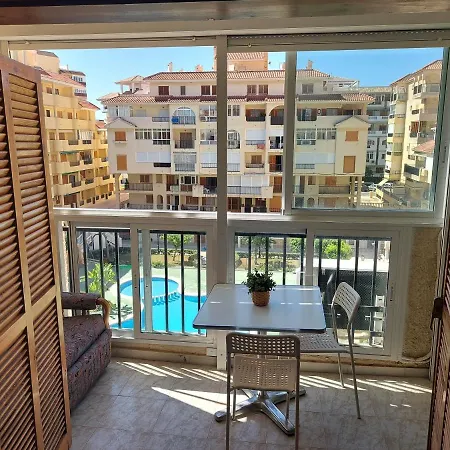 With And Pool View Apartamento